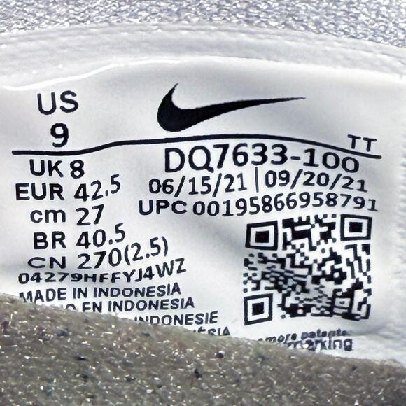 Nike Air VaporMax 2021 Flyknit Mens Size 9 Running Shoes Mismatched Swoosh White main image 4